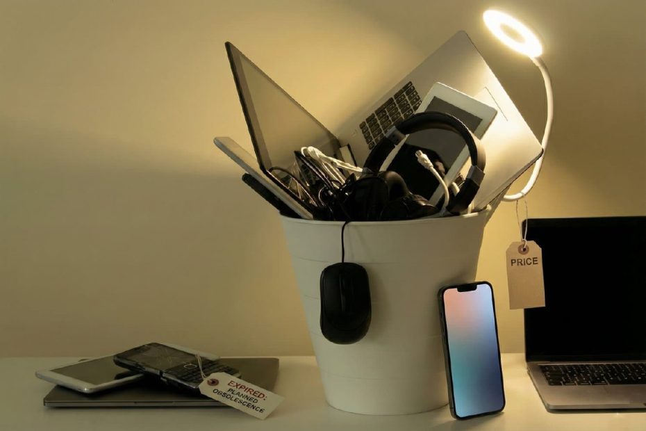 چرا وسایل برقی طوری ساخته می‌شوند که زود خراب شوند؟