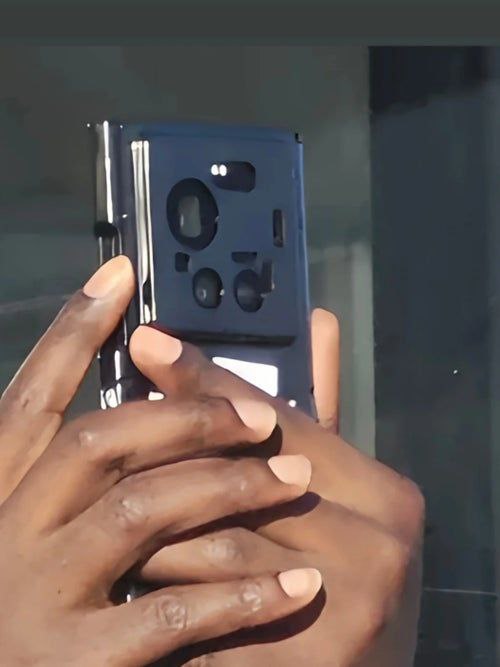 تصاویر زنده از Xiaomi 17 Ultra با طراحی عجیب و متفاوت لو رفت